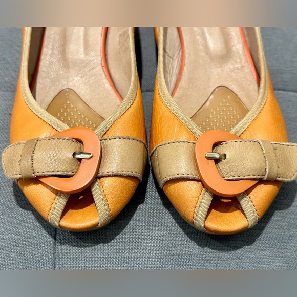 Milano leather wedge heel with peep toe - Picture 2 of 6